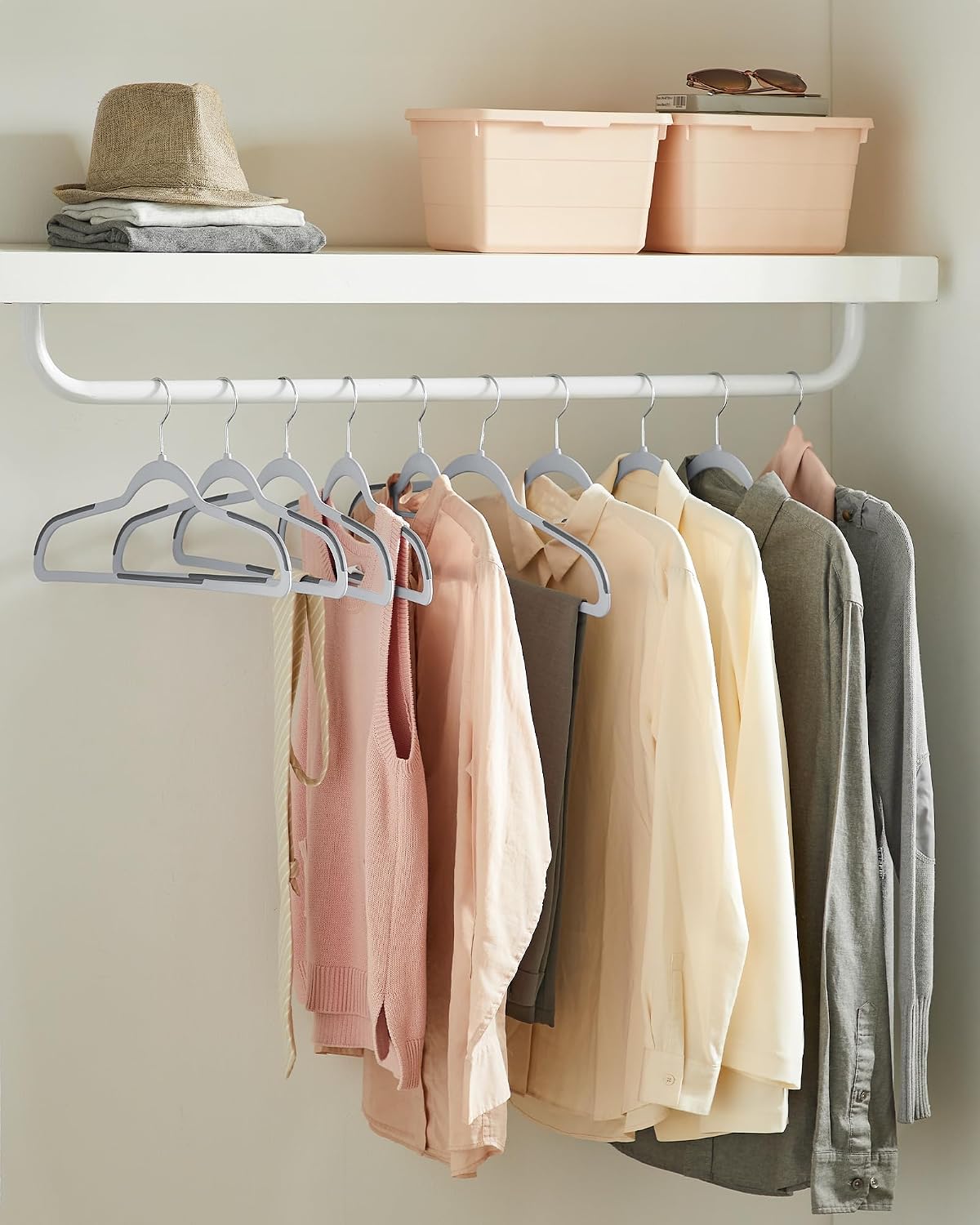 SONGMICS Plastic Clothes Hangers, Pack of 60, Space-Saving